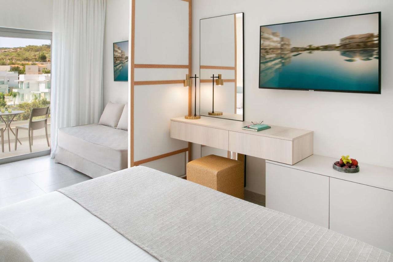 Atlantica Aqua Blue Hotel Protaras Eksteriør billede