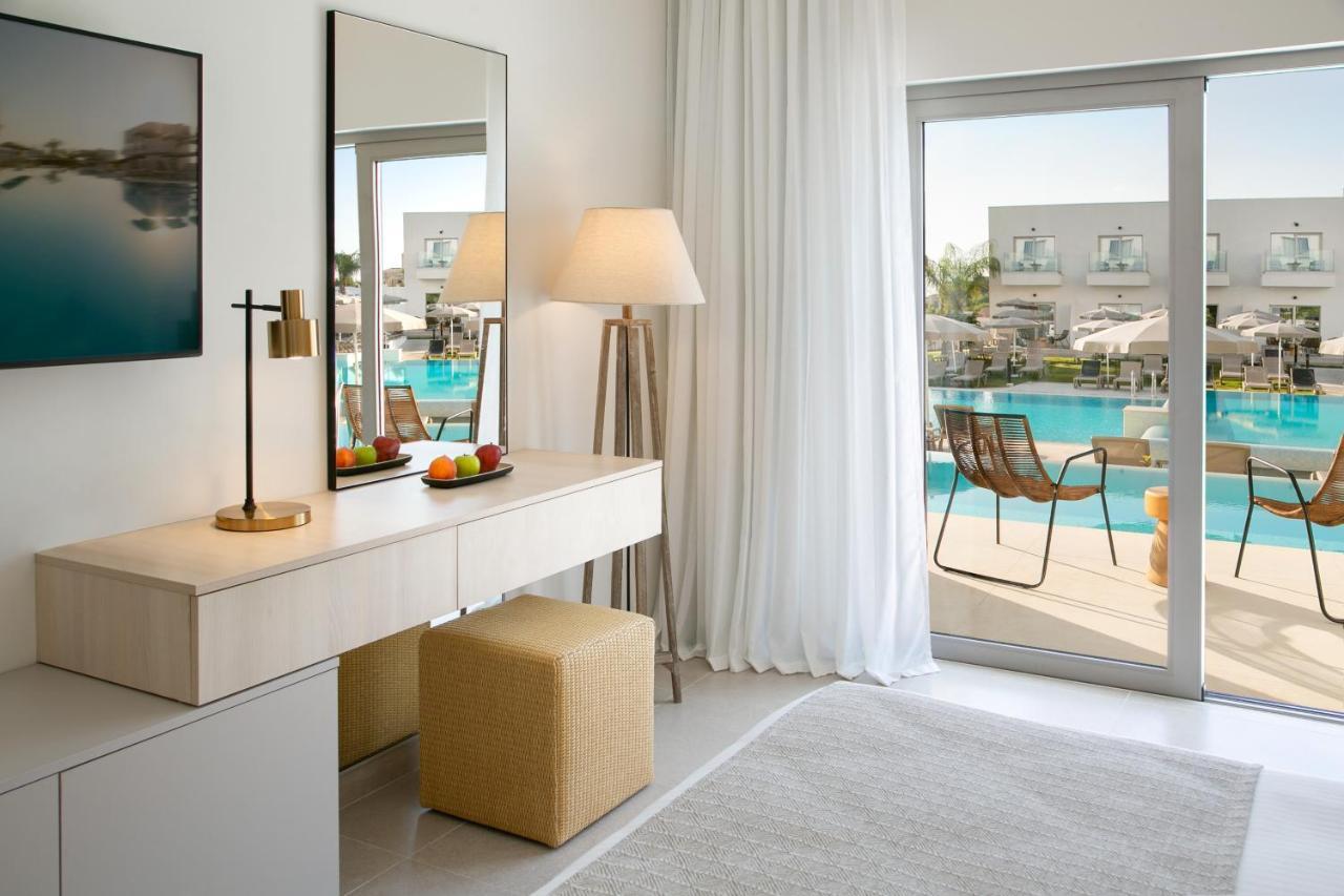 Atlantica Aqua Blue Hotel Protaras Eksteriør billede
