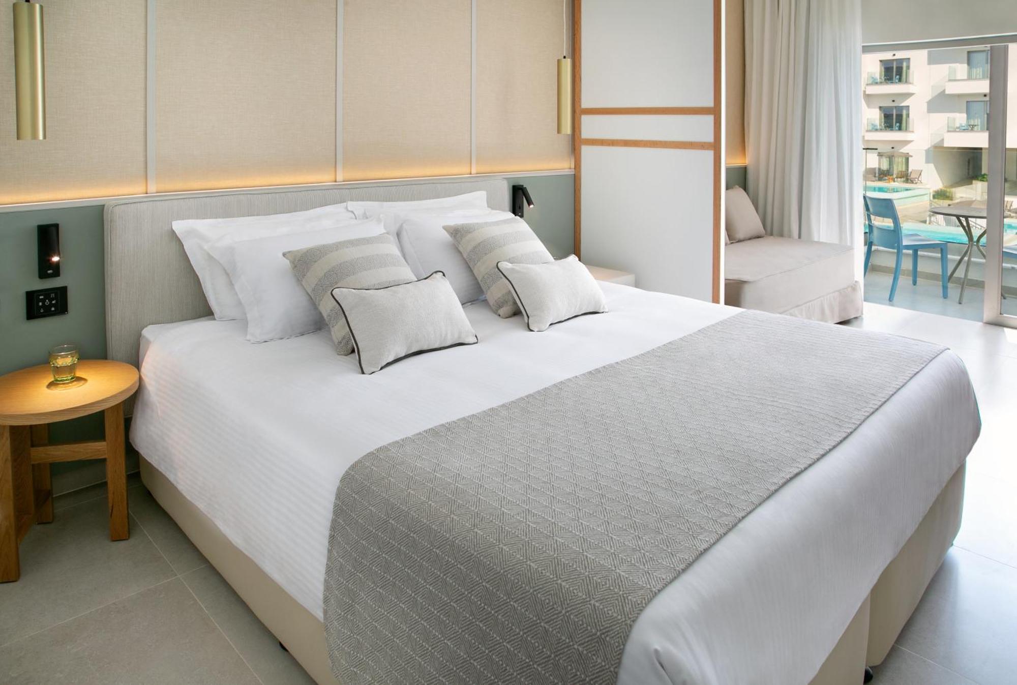 Atlantica Aqua Blue Hotel Protaras Eksteriør billede